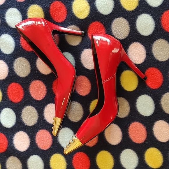 RED PATENT LEATHER HEELS GOLD TOE TIP MADE IN BRAZIL Size 5. - Picture 3 of 11